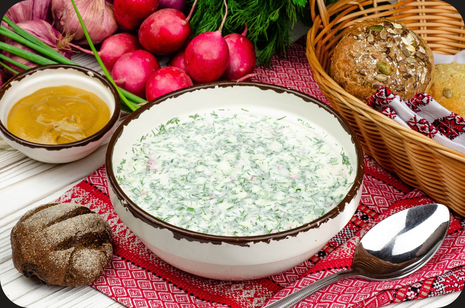 Окрошка с курицей Окрошка с курицей