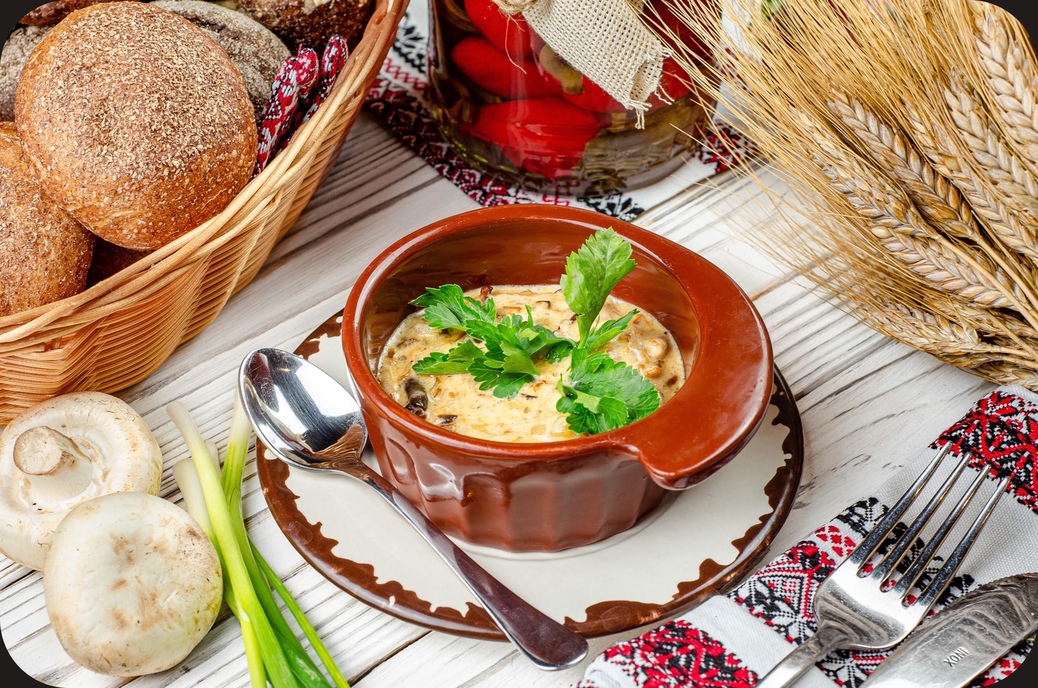 Жюльен с белыми грибами Жюльен с белыми грибами